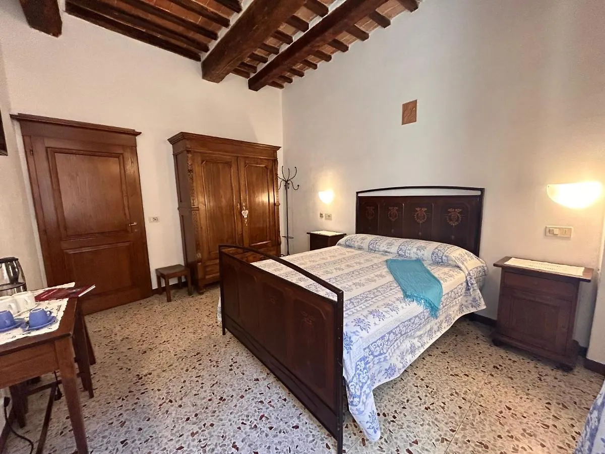 Camere Gozzante Pienza 3*,  İtalya